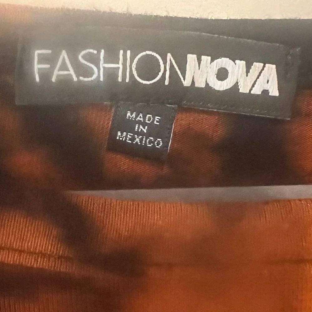 Fashion Nova Maxi Dress Womens Large Black Orange Tie Dye 1094 - Picture 4 of 12